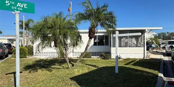 61 5TH AVENUE