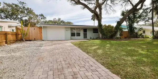 2307 SAXON DRIVE