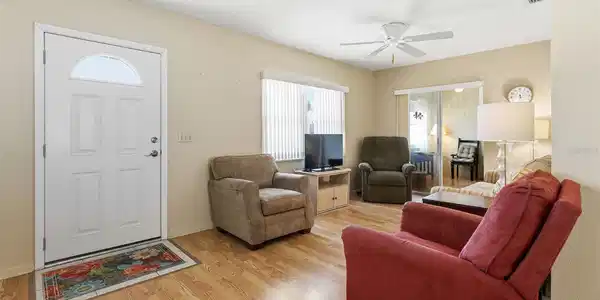 Image 4 Image 4