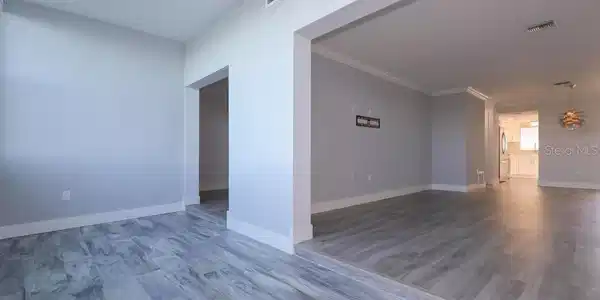 Image 4 Image 4