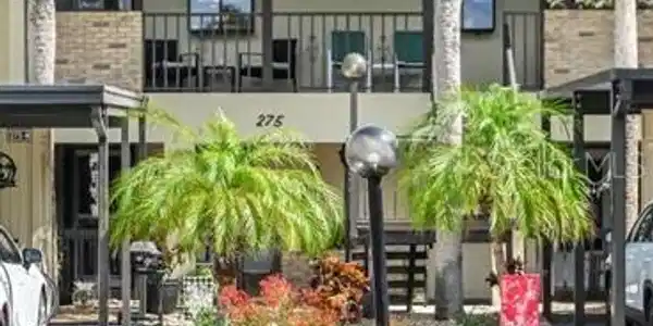 275 MISSION TRAIL W