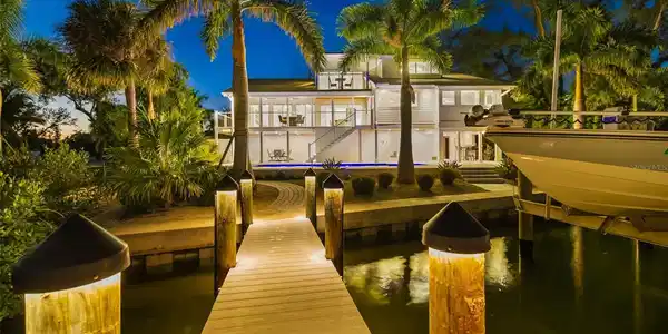 225 LITTLE POND LANE