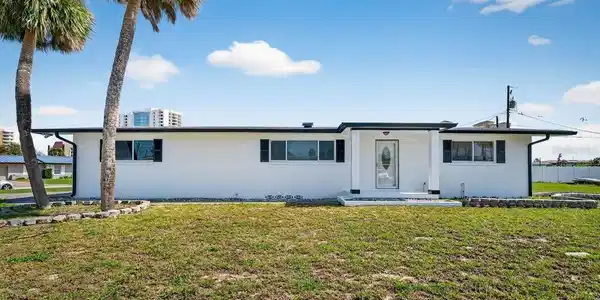 2538 CORAL WAY W