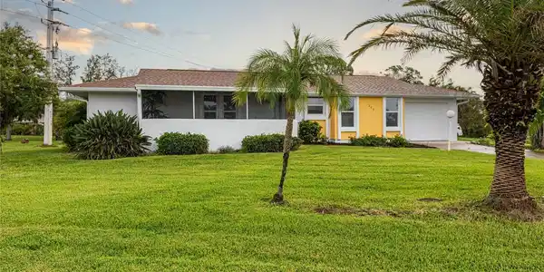 295 ANNAPOLIS LANE