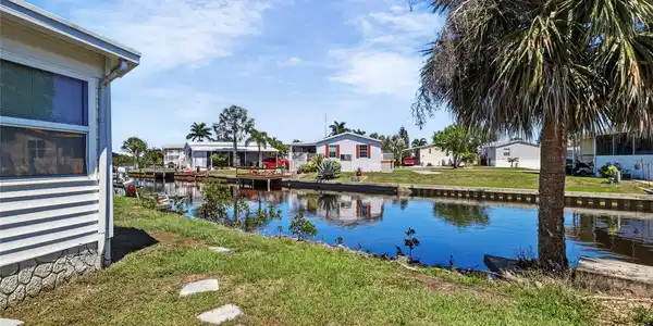 3300 COQUINA ESPLANADE
