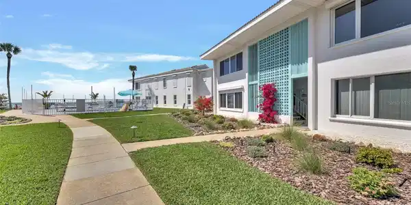 Image 4 Image 4