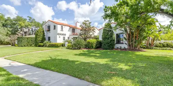 61 LADOGA AVENUE