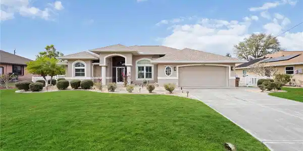 7245 N PLUM TREE