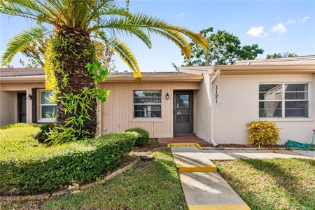 1121 BOWSPRIT LANE
