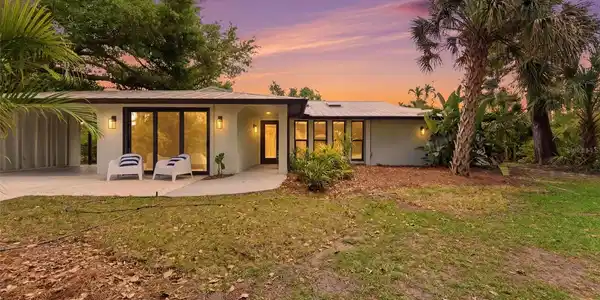 1155 FOREST DRIVE