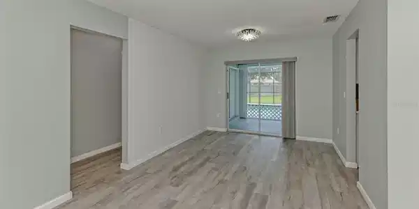 Image 4 Image 4