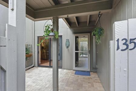 135 WOODLAND PLACE