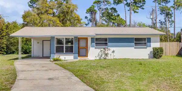 546 CAMBRIDGE CIRCLE