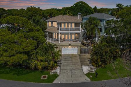 196 SHORE DRIVE