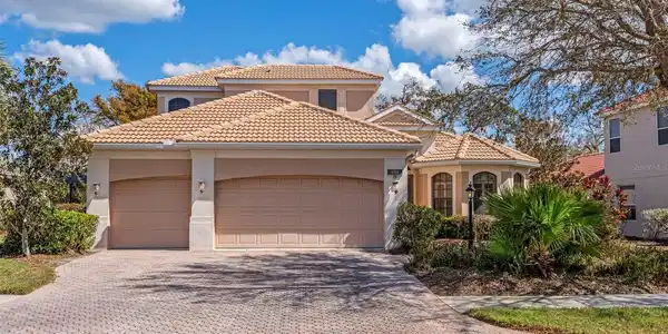 650 CRANE PRAIRIE WAY
