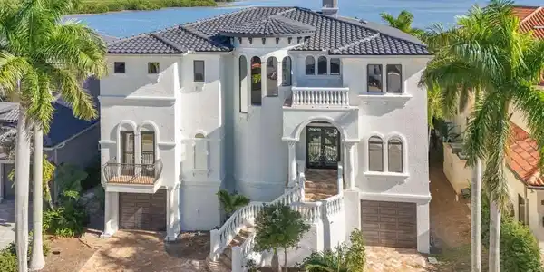 4107 CAUSEWAY VISTA DRIVE