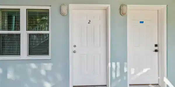 300 VENETIAN DRIVE