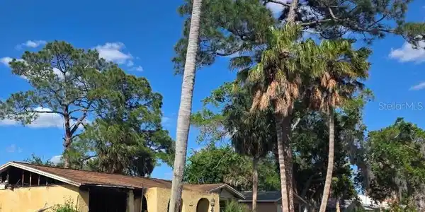 5641 BERLIN DRIVE