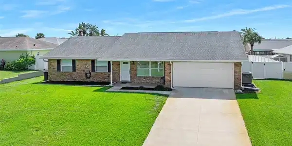 39 SEA ISLAND DRIVE N