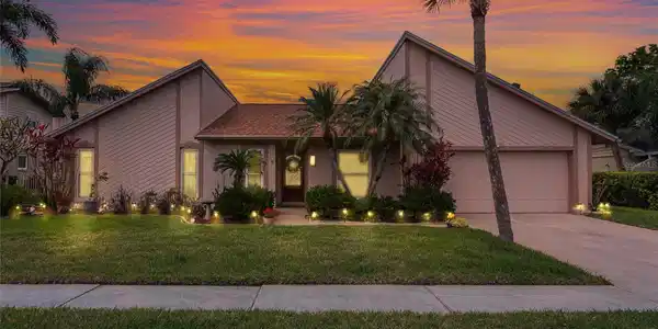 6104 SCHOONER WAY