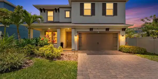 8012 RED ORCHARD COURT