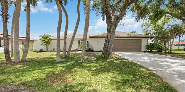 2273 LAKEWOOD DRIVE