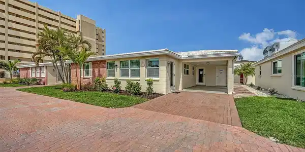 6140 MIDNIGHT PASS ROAD