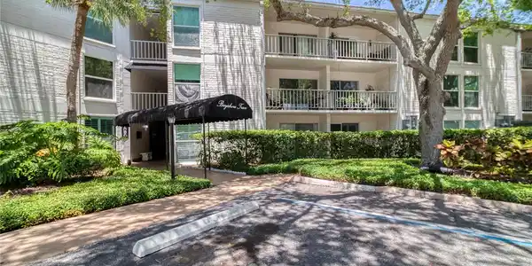 3325 BAYSHORE BOULEVARD