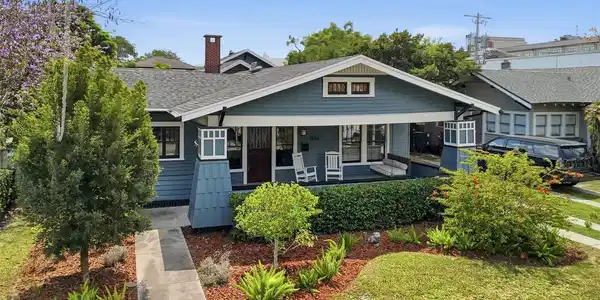 2116 W WATROUS AVENUE