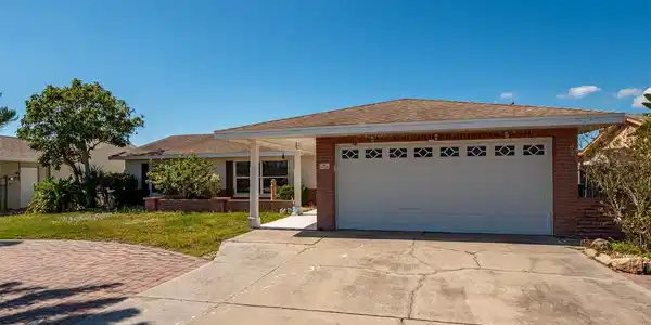 6518 SOLITAIRE PALM WAY