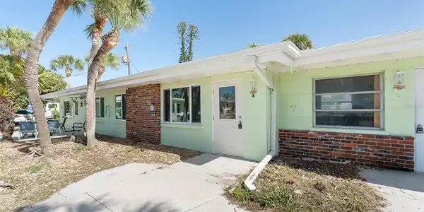 1385 GULF BOULEVARD
