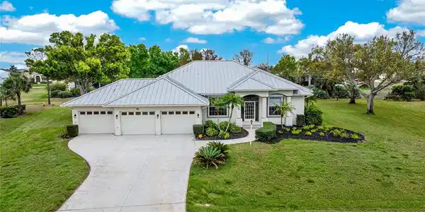 11 LEEWARD DRIVE