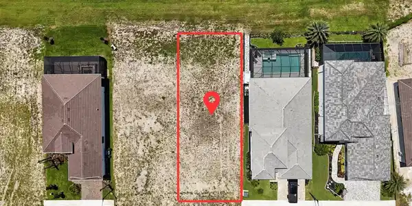 27 DEL PALMA DRIVE