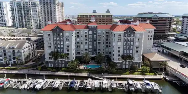 700 S HARBOUR ISLAND BOULEVARD