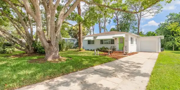 841 CORDOVA AVENUE