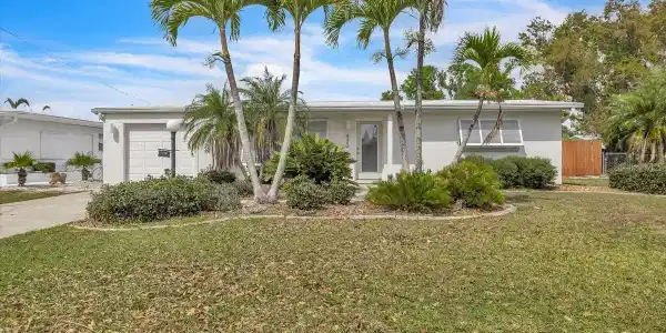 422 W GRACE STREET W