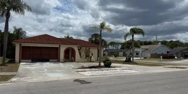 1016 FUCHSIA DRIVE