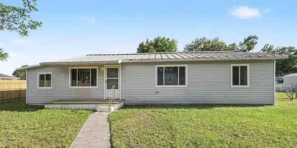 3541 BARNEY COURT