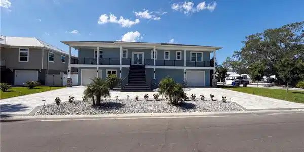 83 PALM BOULEVARD