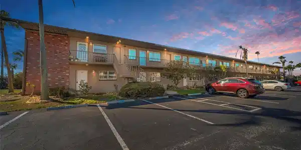 2 CAUSEWAY BOULEVARD