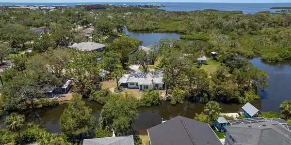 5270 MILLER BAYOU DRIVE