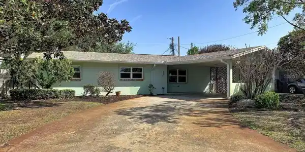 1315 LESTER COURT