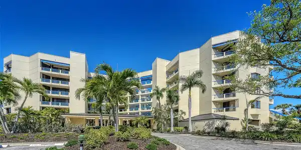 2110 HARBOURSIDE DRIVE
