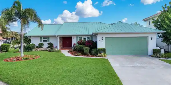 2174 BAYOU ROAD