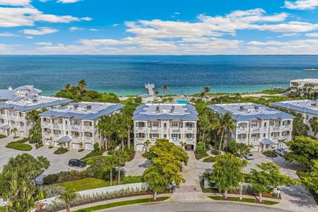 739 S HARBOR DRIVE