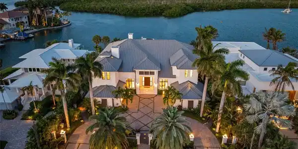 361 S BLVD OF THE PRESIDENTS