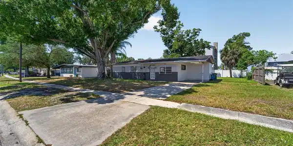 314 COUNTRY CLUB DRIVE