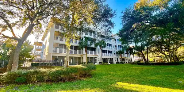 45 RIVERVIEW BEND S