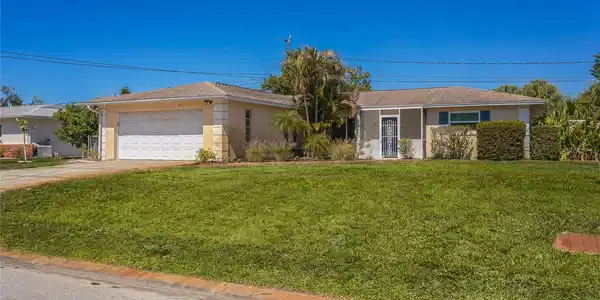 517 MOUNT VERNON DRIVE