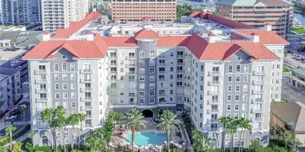 700 S HARBOUR ISLAND BOULEVARD
